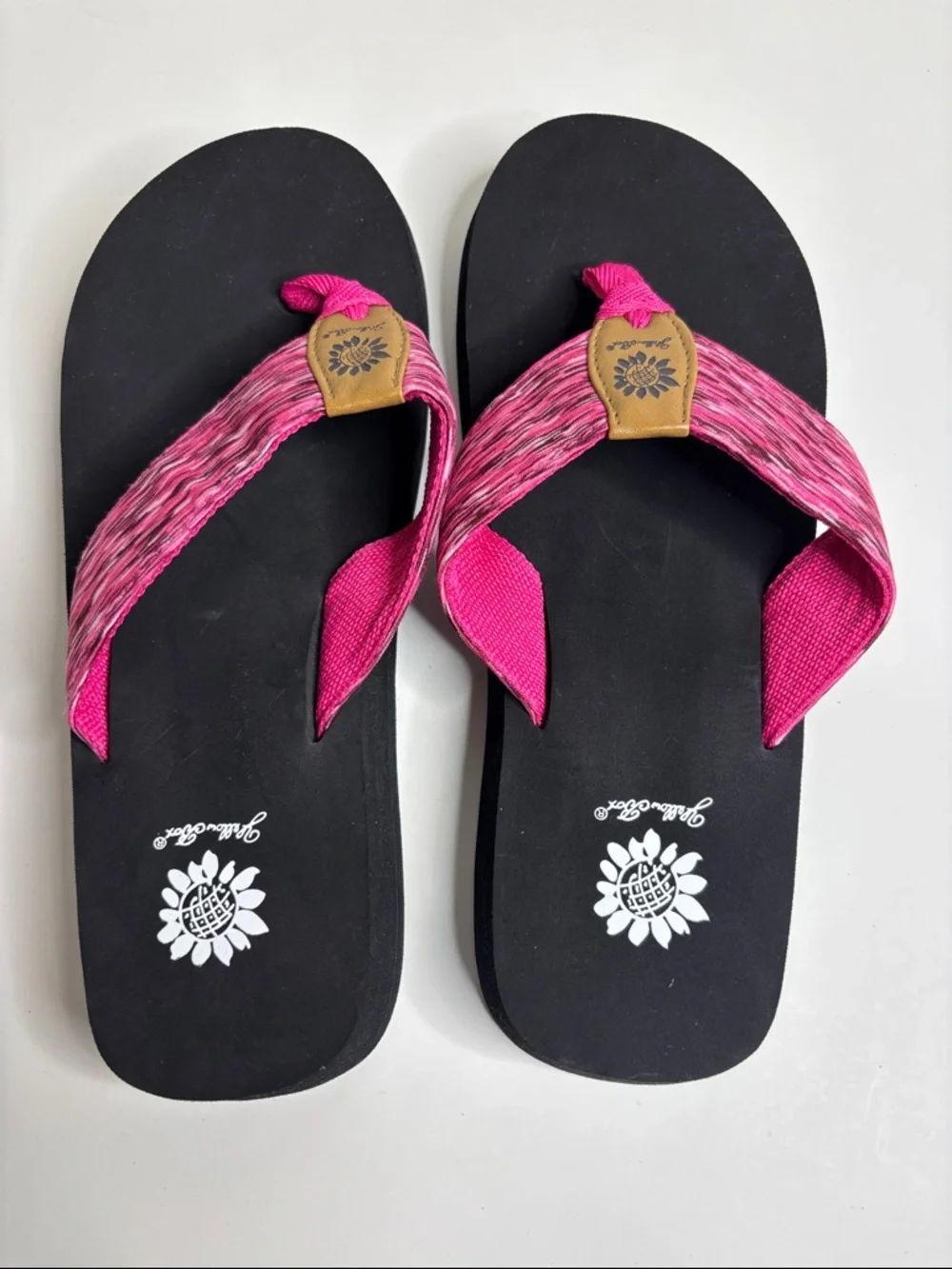 Yellow Box size 10M Pink Fabric Wedge Thong Sandals with Black Footbed - Picture 2 of 9